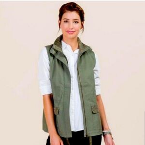 NWT Francesca’s Lace Drawstring Vest